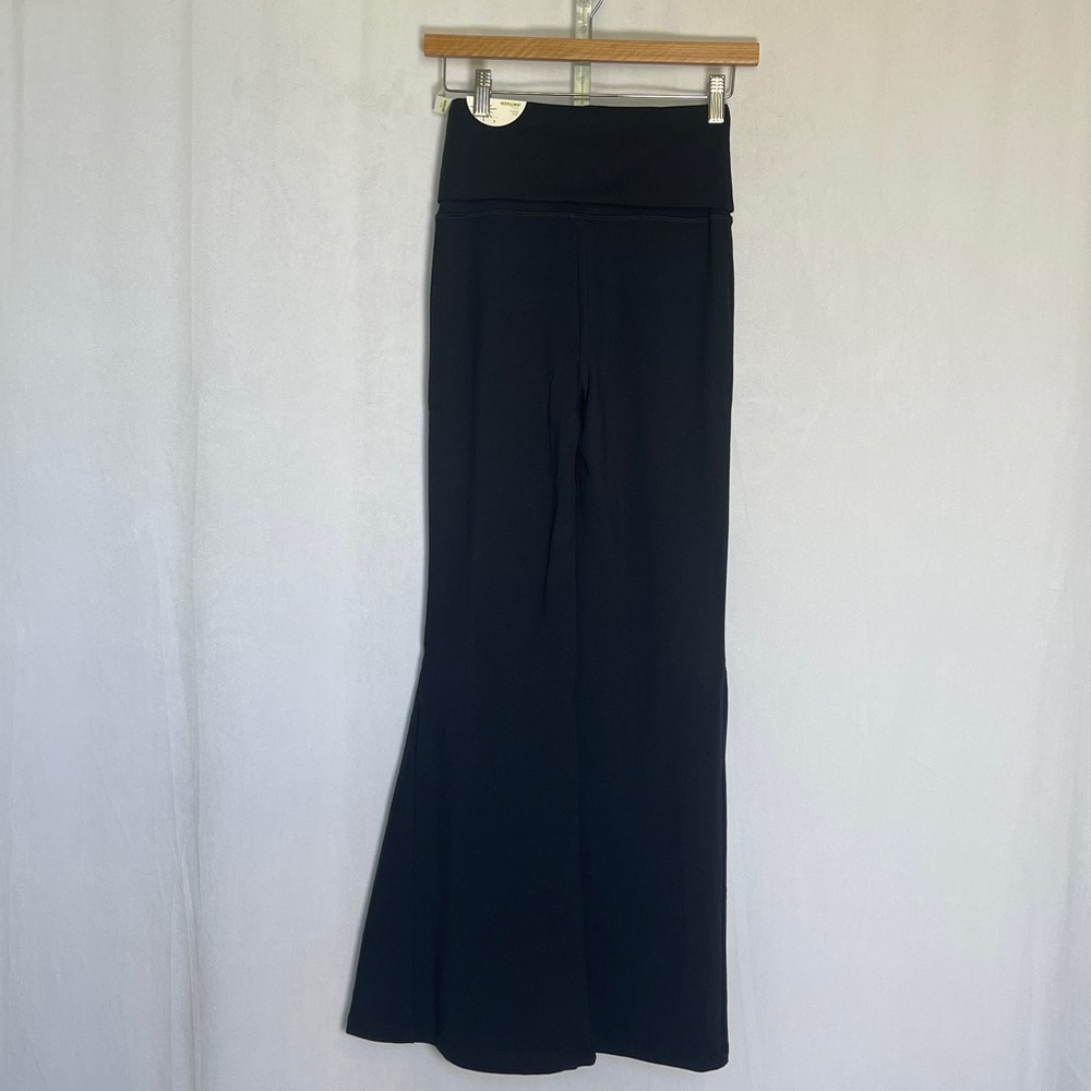 NWT OFFLINE by Aerie Foldover High Rise Super Flare Legging Size S Short Black